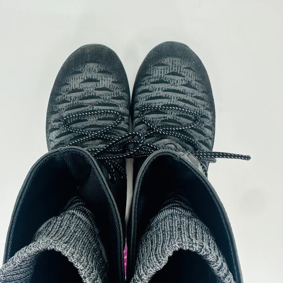 Nike Women's Roshe Two High Flyknit Sneaker Boots 'Black' 861708-001 Size 7.5 - Picture 9 of 11